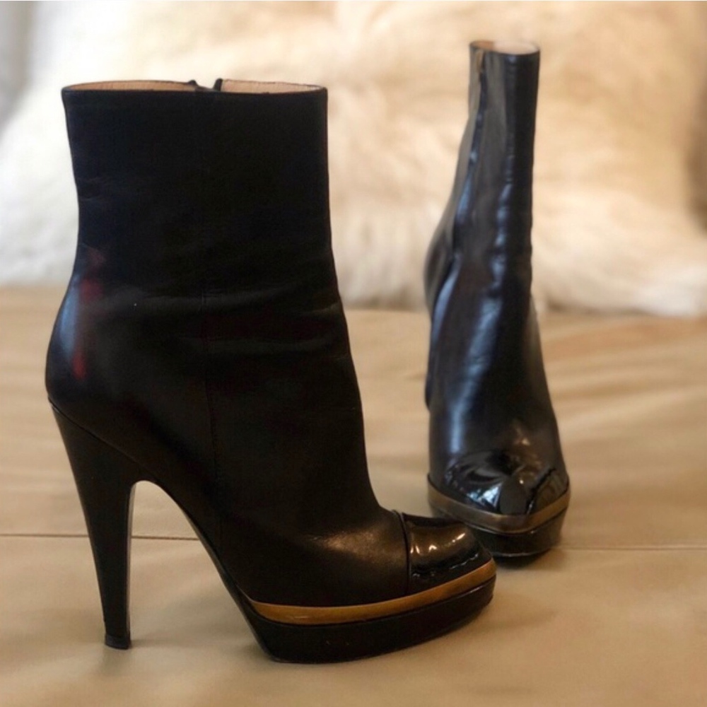 Yves Saint Laurent Black/Gold Cap Toe Ankle Boots
